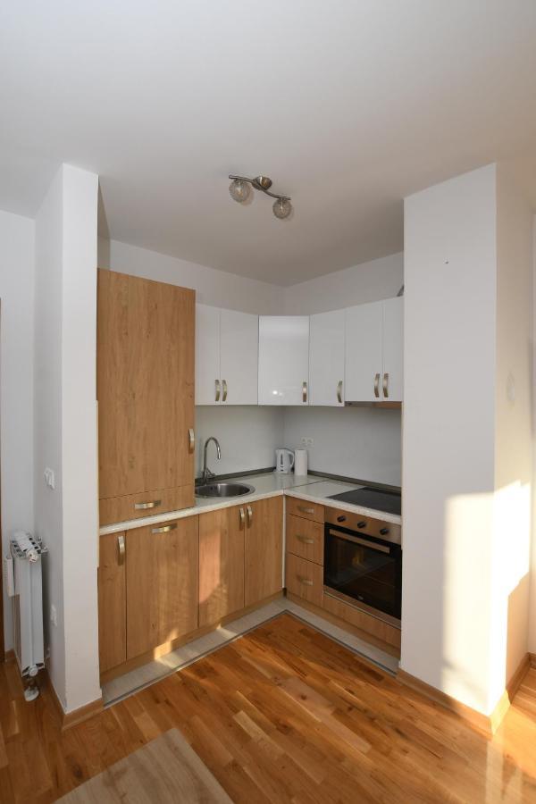 Sky Way Studio Apartment Saraievo Exterior foto