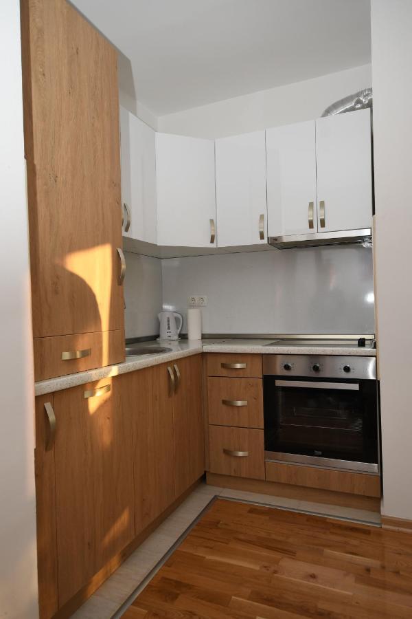 Sky Way Studio Apartment Saraievo Exterior foto