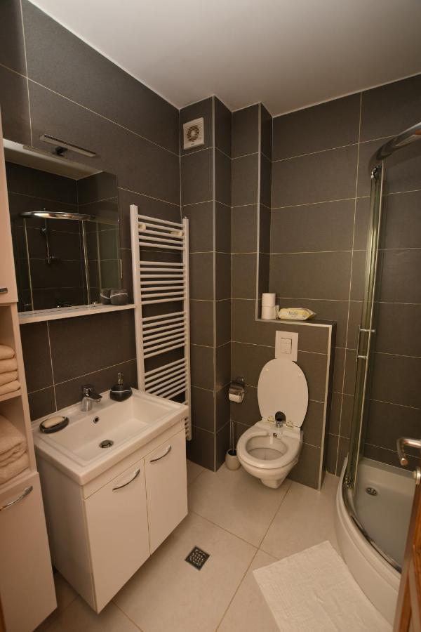 Sky Way Studio Apartment Saraievo Exterior foto