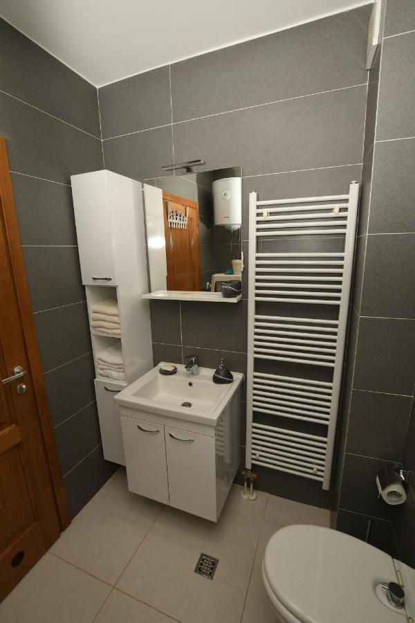 Sky Way Studio Apartment Saraievo Exterior foto