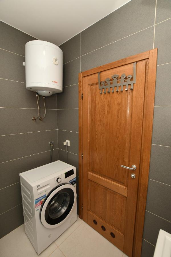 Sky Way Studio Apartment Saraievo Exterior foto