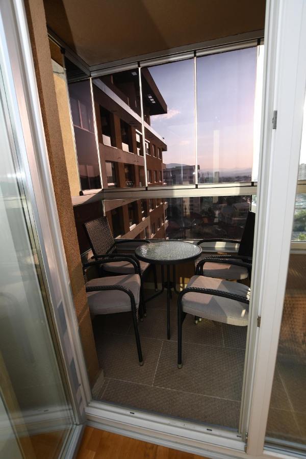 Sky Way Studio Apartment Saraievo Exterior foto
