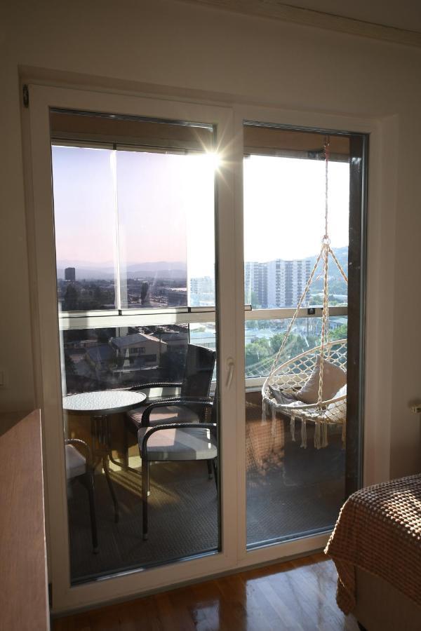 Sky Way Studio Apartment Saraievo Exterior foto