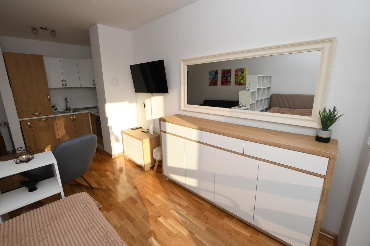 Sky Way Studio Apartment Saraievo Exterior foto